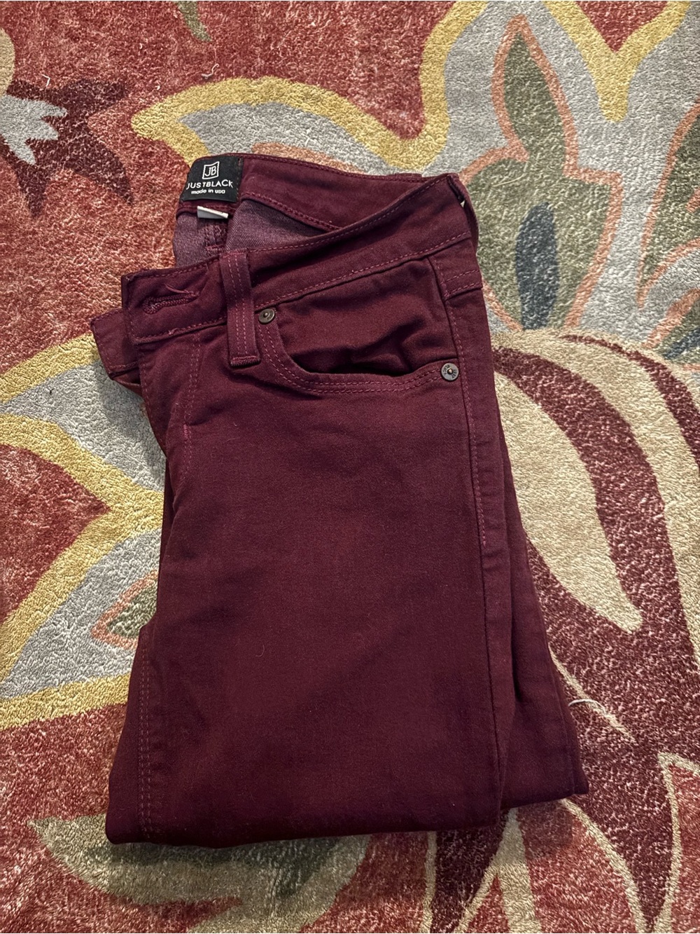 Like New, Size 24, JUST BLACK Super Soft Jegging in Burgundy